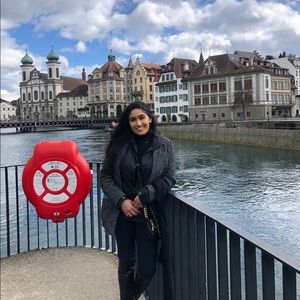 Meet your Posher, Seema